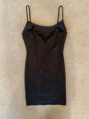 Windsor Women’s Black Solid Polyester/Spandex Full Slip Dress, Straps S